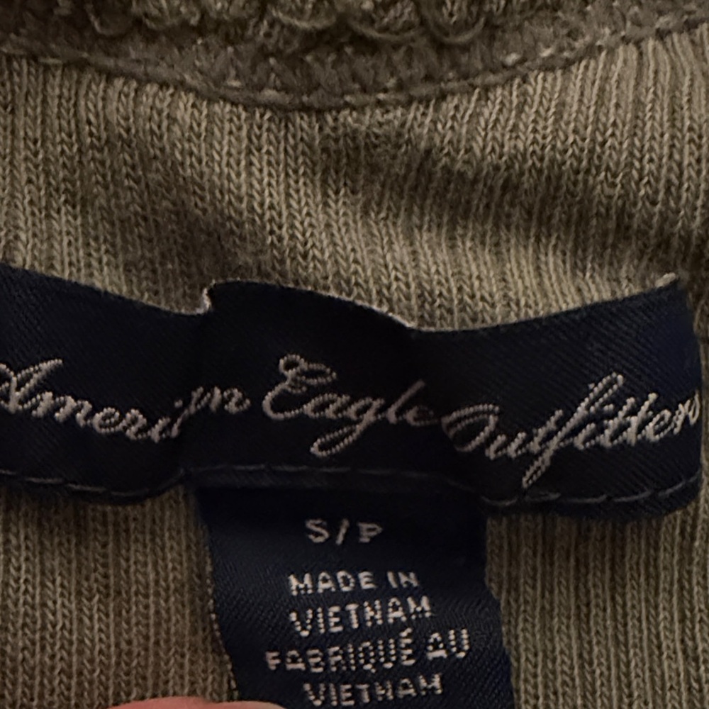 American eagle olive green lace trim cami - Picture 2 of 2